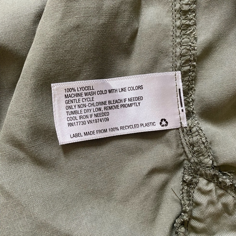 Target Army Green Button down - Picture 6 of 7